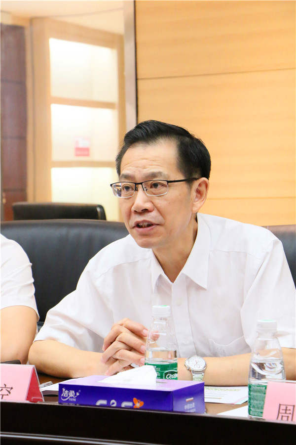 廣東博德精工建材有限公司總經(jīng)理助理、公共關(guān)系知識(shí)產(chǎn)權(quán)部總監(jiān)覃空.jpg